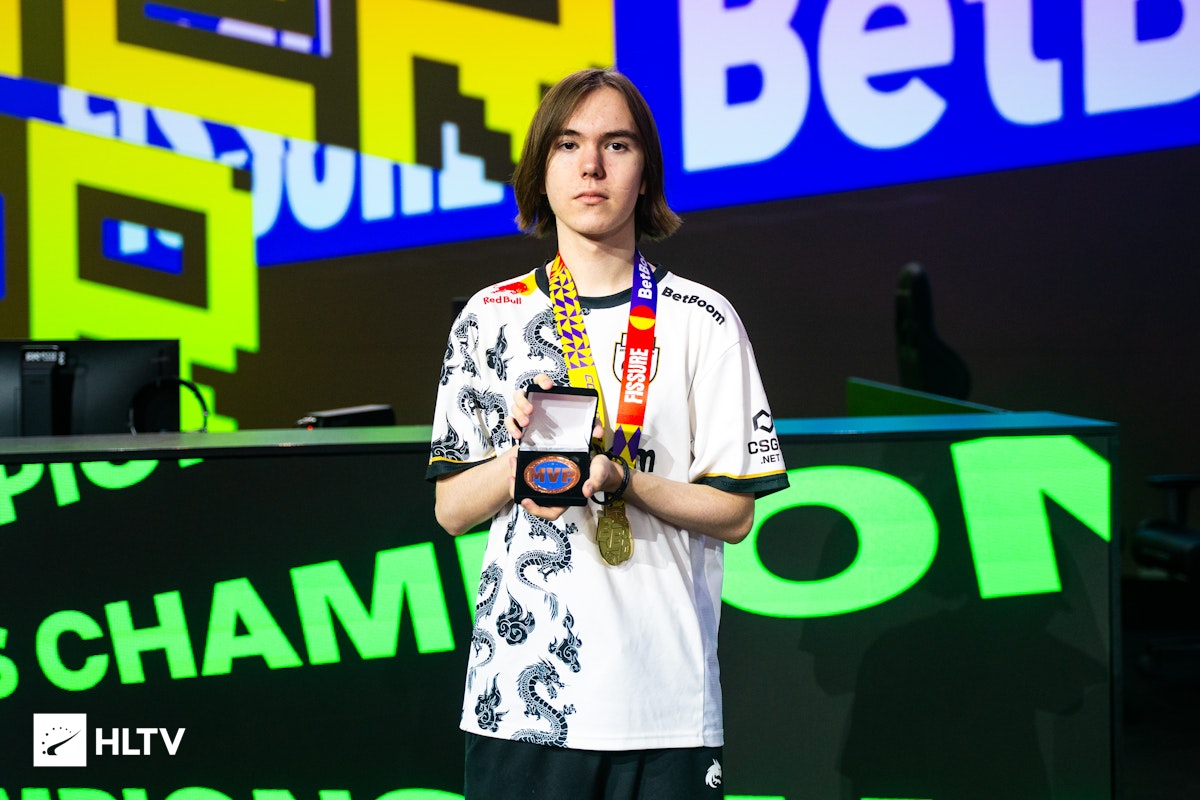 里程碑：Xiaohu达成LPL 5000助攻成就